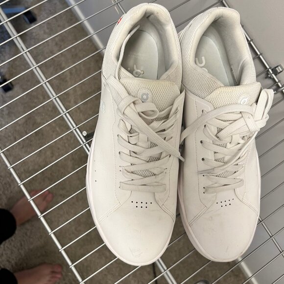 On Cloud The Rodger Leather Sneakers – Men’s 12 – Gently Worn - Picture 2 of 3